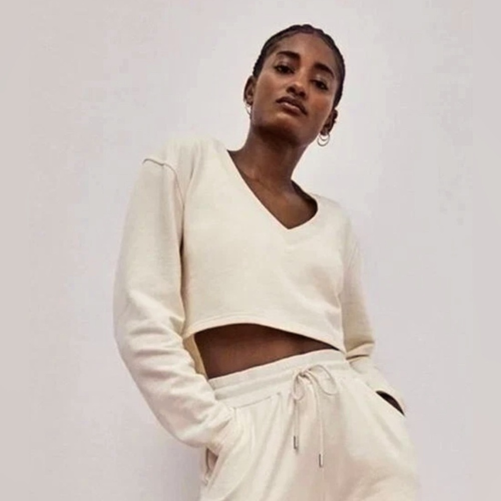 NWT For Love & Lemons Cropped V-Neck Embroidered Sweatshirt Cream Size Small